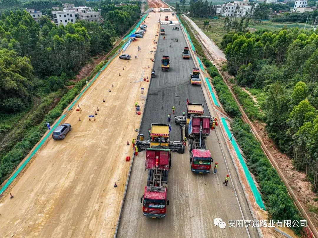 【省重 點(diǎn)項(xiàng)目】3D技術(shù)“打印”高速公路,南三島大橋項(xiàng)目進(jìn)入路面工程施工階段